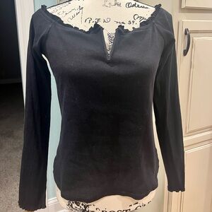 Aeropostale black long sleeved shirt